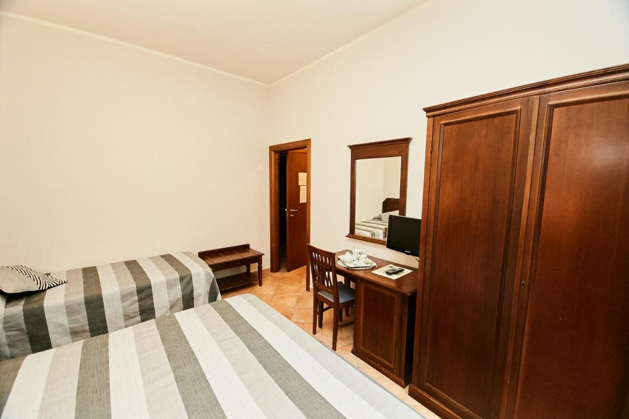 Hotel Vulci Montalto di Castro Luaran gambar