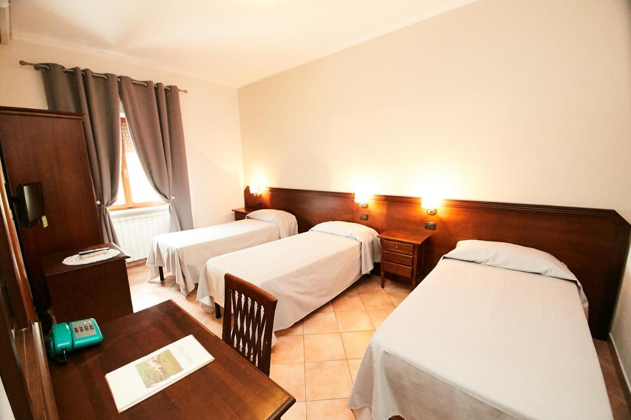 Hotel Vulci Montalto di Castro Luaran gambar